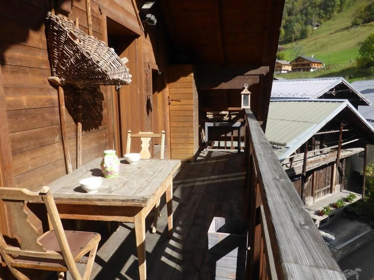 Pied-A-Terre Confort Au Coeur D'Areches-Beaufort, T3 Lumineux Avec Balcon Et Commerces A Pied. - Fr-1-342-297 Beaufort